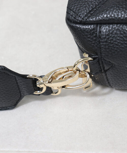 fredy emue（フレディエミュ）の「太ベルトキルトポシェット（ショルダーバッグ・レディース・キナリ/ブラック・FREE）」の13枚目の写真