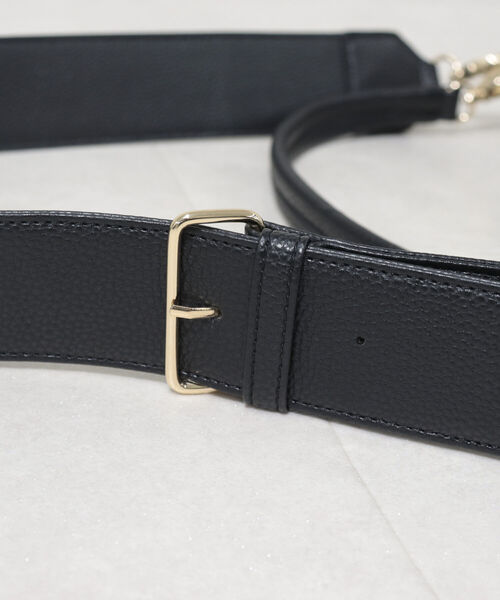fredy emue（フレディエミュ）の「太ベルトキルトポシェット（ショルダーバッグ・レディース・キナリ/ブラック・FREE）」の18枚目の写真