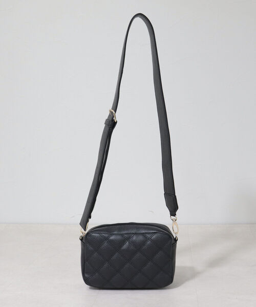 fredy emue（フレディエミュ）の「太ベルトキルトポシェット（ショルダーバッグ・レディース・キナリ/ブラック・FREE）」の21枚目の写真