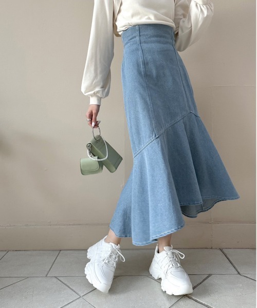 OLIVE des OLIVE(オリーブデオリーブ)の「ツイードマーメイドスカート(スカート・レディース・ワンウォッシュ/ベージュ/ブラック・FREE)」の3枚目の写真