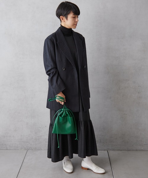 Actually（アクチュアリー）の「フェイクレザー 巾着ショルダー（ショルダーバッグ・レディース・グリーン/パープル・フリー）」の3枚目の写真