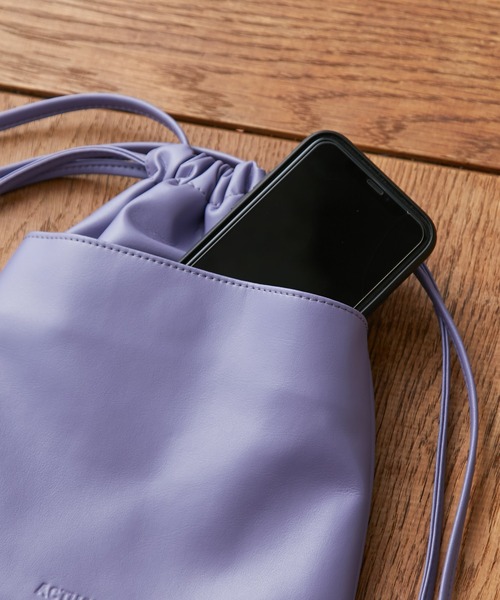 Actually（アクチュアリー）の「フェイクレザー 巾着ショルダー（ショルダーバッグ・レディース・グリーン/パープル・フリー）」の12枚目の写真