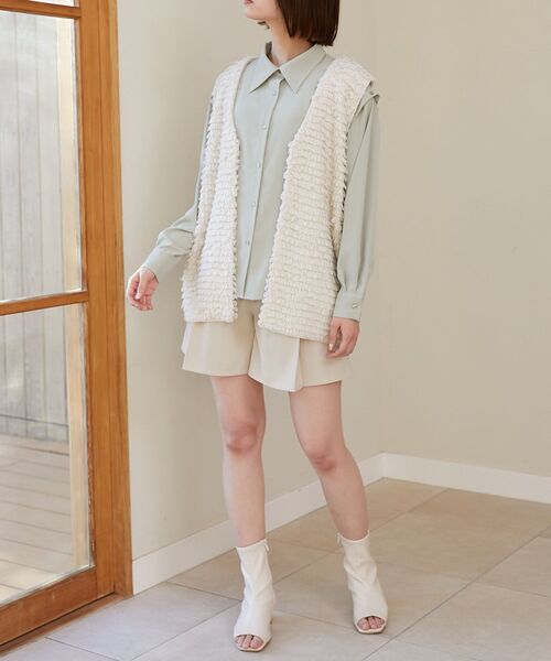 MAJESTIC LEGON（マジェスティックレゴン）の「タックハーフパンツ（その他パンツ・レディース・ブラック/ベージュ/ベージュ系その他・MEDIUM）」の4枚目の写真