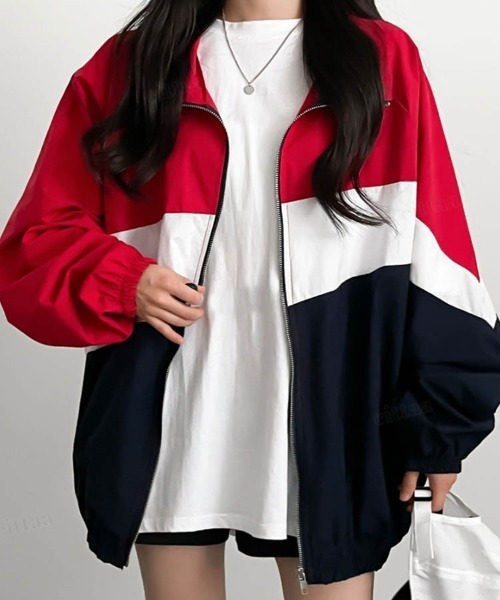 Dalfwin（ダールフィン）の「配色ななめライントラックジャケット（ブルゾン・レディース・ネイビー/カーキ/ブラック・MEDIUM/LARGE）」の22枚目の写真