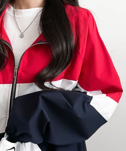 Dalfwin（ダールフィン）の「配色ななめライントラックジャケット（ブルゾン・レディース・ネイビー/カーキ/ブラック・MEDIUM/LARGE）」の13枚目の写真