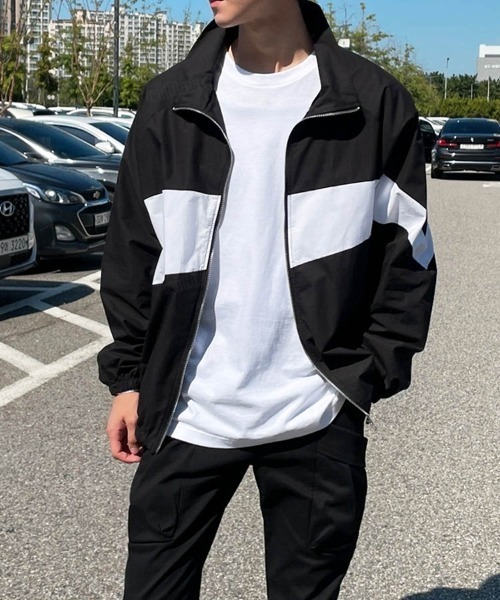 Dalfwin（ダールフィン）の「配色ななめライントラックジャケット（ブルゾン・レディース・ネイビー/カーキ/ブラック・MEDIUM/LARGE）」の10枚目の写真