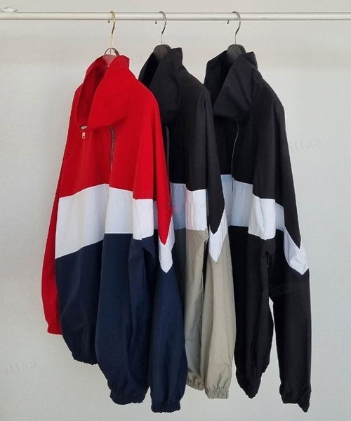 Dalfwin（ダールフィン）の「配色ななめライントラックジャケット（ブルゾン・レディース・ネイビー/カーキ/ブラック・MEDIUM/LARGE）」の8枚目の写真