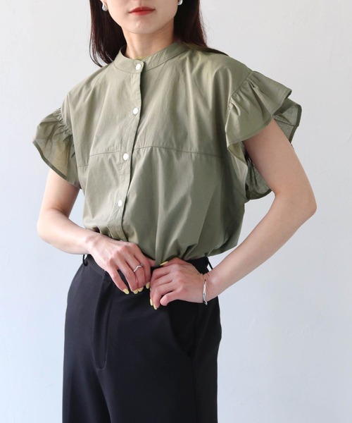 HER CLOSET(ハークローゼット)の「【shemoshelly】WEB限定フレンチフリルシャツ(シャツ/ブラウス・レディース・カーキ/モカ/オフホワイト/ブラック・M)」の4枚目の写真