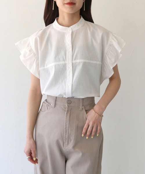 HER CLOSET(ハークローゼット)の「【shemoshelly】WEB限定フレンチフリルシャツ(シャツ/ブラウス・レディース・カーキ/モカ/オフホワイト/ブラック・M)」の5枚目の写真