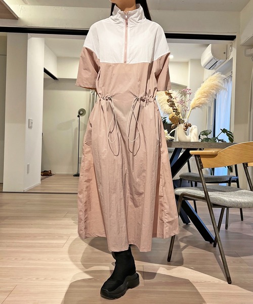 Jewelobe（ジュエローブ）の「ハーフジップバイカラーシャカシャカ