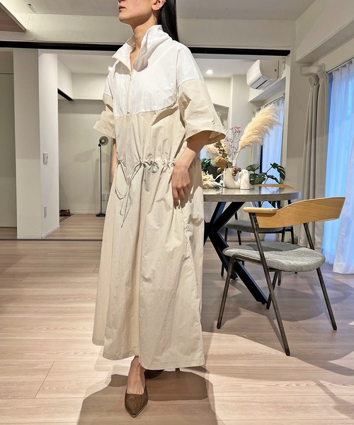Jewelobe(ジュエローブ)の「ハーフジップバイカラーシャカシャカワンピース(ワンピース・レディース・カーキ/ブラック/ピンク/ベージュ/マスタード・FREE)」の7枚目の写真