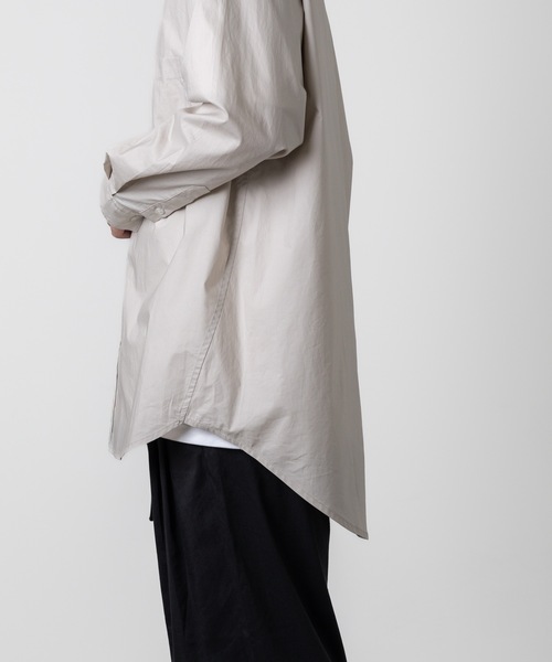 wrou（ロウ）の「ハイカウントコットンブロード レギュラーカラーシャツ / HIGH COUNT COTTON BROADCLOTH REGULAR COLOR SHIRT（シャツ/ブラウス・メンズ・ストライプ/ライトグレー/ネイビー・1/3/2）」の8枚目の写真