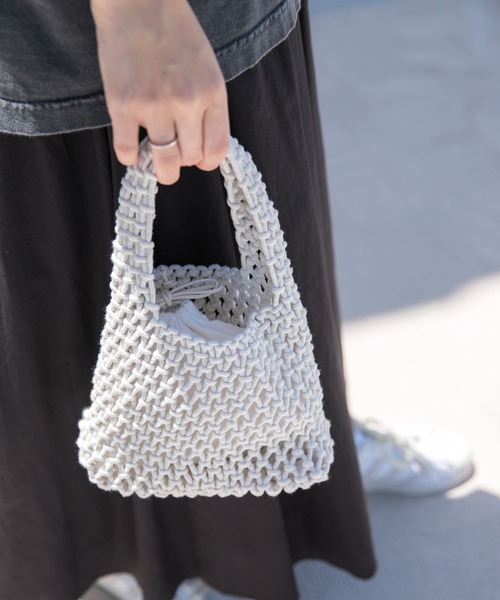 URBAN RESEARCH DOORS（アーバンリサーチドアーズ）の「メッシュミニバッグ（ハンドバッグ・レディース・ブラック/ブルー/アイボリー・-）」の5枚目の写真