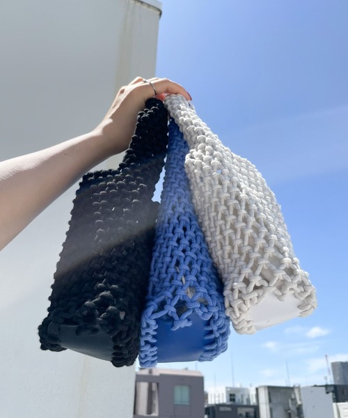 URBAN RESEARCH DOORS（アーバンリサーチドアーズ）の「メッシュミニバッグ（ハンドバッグ・レディース・ブラック/ブルー/アイボリー・-）」の12枚目の写真