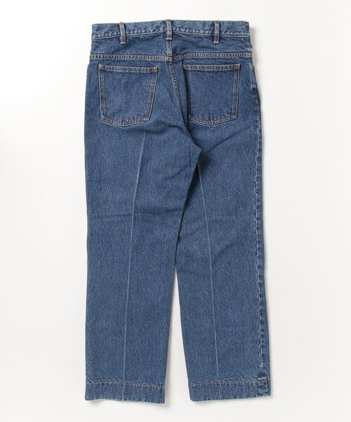 URU（ウル）の「URU / ウル：別注 COTTON DENIM - STRAIGHT PANTS：23SCD05EX-ARK[COR]（デニムパンツ・メンズ・ライトインディゴブルー・1/2）」の2枚目の写真