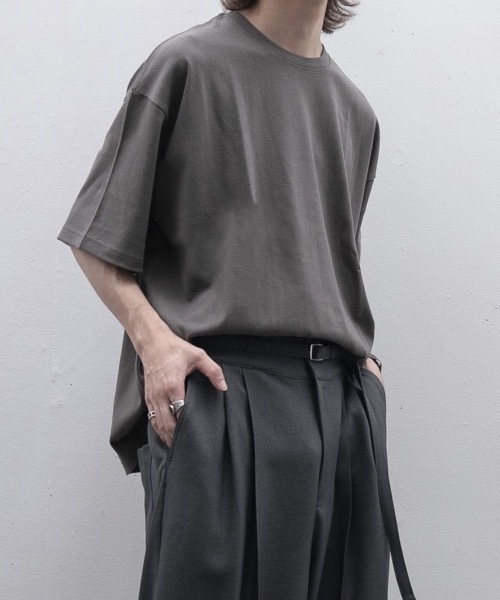 CASPER JOHN(キャスパージョン)の「Standard big T-shirts/スタンダードビッグTシャツ(Tシャツ/カットソー・メンズ・グリーン/レッド/ホワイト/グレイッシュベージュ/ブラック/チャコールグレー・X-SMALL/SMALL/MEDIUM/LARGE/X-LARGE)」の3枚目の写真