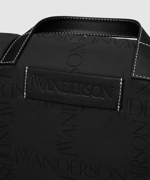 JW Anderson(ジェイダブリューアンダーソン)の「バッグ(ボディバッグ/ウエストポーチ・レディース・その他・FREE)」の3枚目の写真
