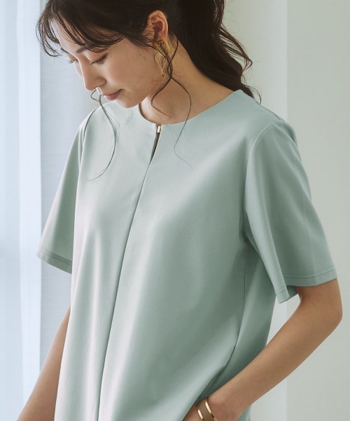 7days Life Styling(セブンデイズライフスタイリング)の「【ひんやり接触冷感】シルケット加工金具付カットソートップス(Tシャツ/カットソー・レディース・オフホワイト/ミント/ネイビー/ダークグリーン・S/M/L/LL)」の6枚目の写真