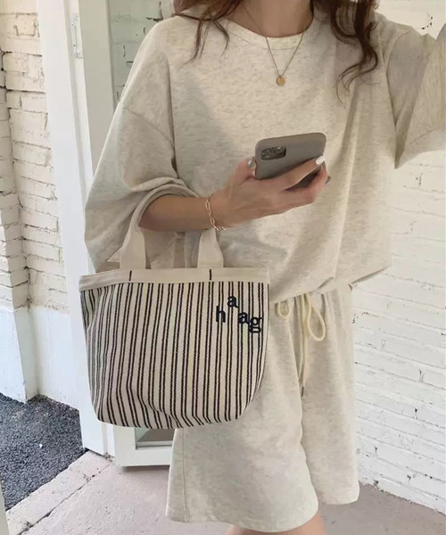 DAY CLOSET（デイ クローゼット）の「レディース 半袖オーバーサイズルーズスウェットトップス+パンツセットアップ 上下2点セット（ルームウェア/パジャマ・レディース・オートミール/ブラック/ライトイエロー/ブルー/グリーン/ピンク/チャコールグレー/グレー系その他/グレー/ネイビー/ブラウン・M）」の22枚目の写真