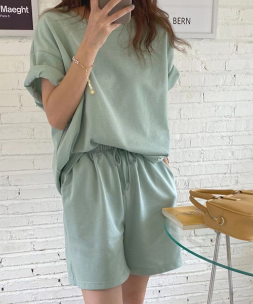 DAY CLOSET（デイ クローゼット）の「レディース 半袖オーバーサイズルーズスウェットトップス+パンツセットアップ 上下2点セット（ルームウェア/パジャマ・レディース・オートミール/ブラック/ライトイエロー/ブルー/グリーン/ピンク/チャコールグレー/グレー系その他/グレー/ネイビー/ブラウン・M）」の14枚目の写真