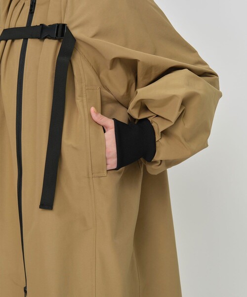 CITY TOKYO（シティトウキョウ）の「オーバーロングMA-1ブルゾンコート（ブルゾン・レディース・ブラック/ベージュ・1/2）」の19枚目の写真