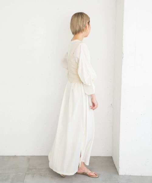 KBF(ケイビーエフ)の「ミニブークレニットビスチェ(ニット/セーター・レディース・ブルー/ブラック/ライトベージュ・ONE)」の7枚目の写真