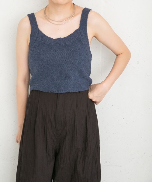 KBF(ケイビーエフ)の「ミニブークレニットビスチェ(ニット/セーター・レディース・ブルー/ブラック/ライトベージュ・ONE)」の18枚目の写真