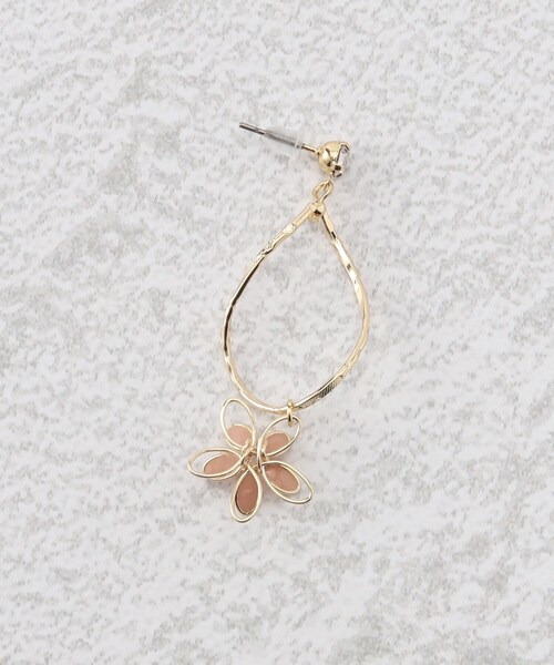 grove(グローブ)の「◆メタルフラワーエポピアス(ピアス(両耳用)・レディース・オフホワイト/ベビーピンク・00)」の5枚目の写真