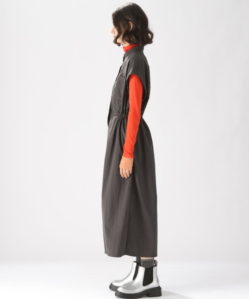 niko and...(ニコアンド)の「袖2WAYワークワンピース(ワンピース・レディース・ブルー/カーキ/チャコール・LARGE/MEDIUM)」の12枚目の写真