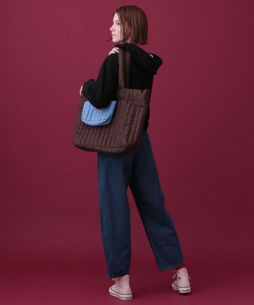 saloon(サルーン)の「SALOON(サルーン)/コクーンデニムパンツ(デニムパンツ・レディース・ライトブルー/ネイビー・S/M/XS)」の5枚目の写真