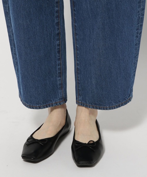 saloon(サルーン)の「SALOON(サルーン)/コクーンデニムパンツ(デニムパンツ・レディース・ライトブルー/ネイビー・S/M/XS)」の11枚目の写真