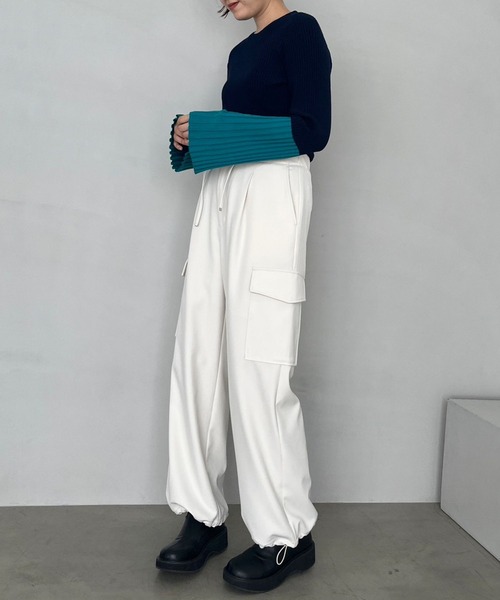 LOWRYS FARM(ローリーズファーム)の「ベルスリ-ブニットプルオーバーLS 968889(ニット/セーター・レディース・ネイビー/ブラック/ブルー/アイボリー・FREE)」の15枚目の写真