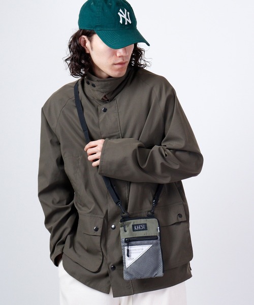 KAKSI(カクシ)の「KAKSI ウォッシャブルパッカブルサコッシュ(ショルダーバッグ・メンズ・カーキ系/グレー系/ピンク系/ブラック・FREE)」の8枚目の写真