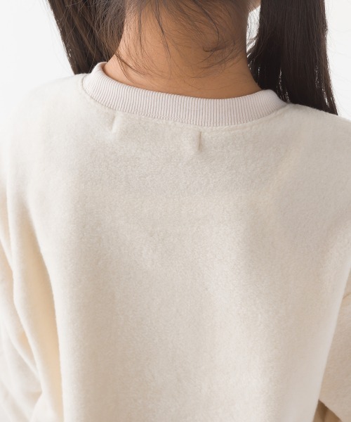 OMNES（オムネス）の「キッズふわふわフリースポケット付きプルオーバー（Tシャツ/カットソー・キッズ・アイボリー/チャコール/キャメル・120/110/130/140/100）」の21枚目の写真