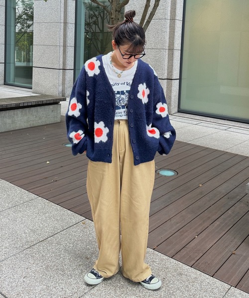 kutir（クティール）の「ふわふわフラワーカーディガン（カーディガン/ボレロ・レディース・グリーン/アイボリー/ネイビー・FREE）」の6枚目の写真