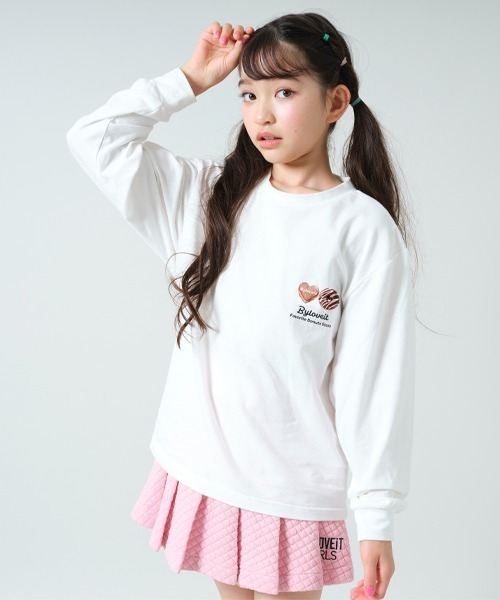 by LOVEiT(バイラビット)の「ミニハイネックドーナツプルオーバー(スウェット・キッズ・オフホワイト/ブラック/ラベンダー・120cm/140cm/160cm/130cm/150cm)」の1枚目の写真