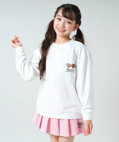 by LOVEiT(バイラビット)の「ミニハイネックドーナツプルオーバー(スウェット・キッズ・オフホワイト/ブラック/ラベンダー・120cm/140cm/160cm/130cm/150cm)」の10枚目の写真