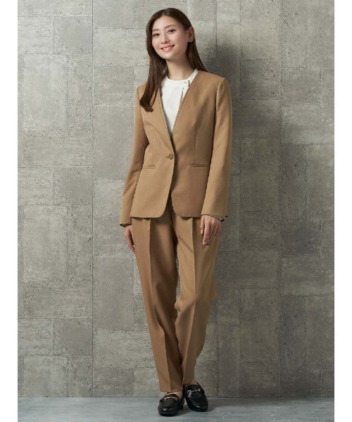 Perfect Suit FActory（パーフェクトスーツファクトリー）の「パール釦　ハイネックブラウス【お仕事OK】オフホワイト/グレー/ベージュ（シャツ/ブラウス・レディース・グレー/オフホワイト/ベージュ・M/L/S）」の5枚目の写真