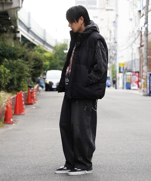1111clothing(ワンフォークロージング)の「【unisex】スタンドネック パディングベスト / Stand neck padded vest(ダウンベスト・メンズ・チャコール/ホワイト/ブラック/ブラック系/ホワイト系・M/L)」の14枚目の写真