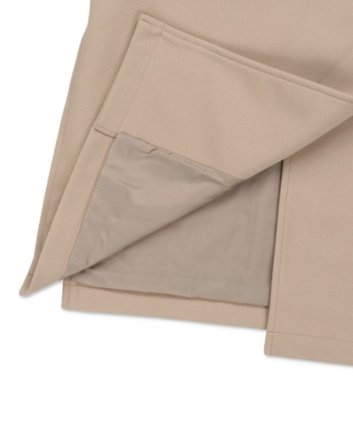 SPINNS（スピンズ）の「バックスリット ロング丈チェスターコート（チェスターコート・レディース・ブルー/ブラック/アイボリー/グレイッシュベージュ・ONESIZE）」の9枚目の写真