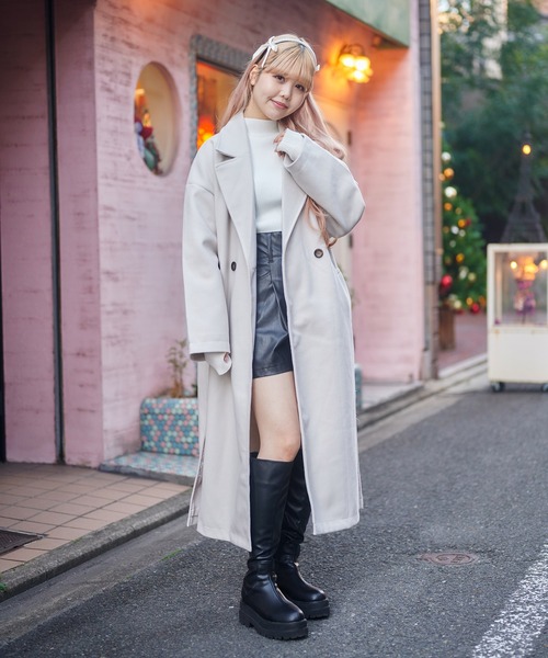 SPINNS（スピンズ）の「バックスリット ロング丈チェスターコート（チェスターコート・レディース・ブルー/ブラック/アイボリー/グレイッシュベージュ・ONESIZE）」の21枚目の写真