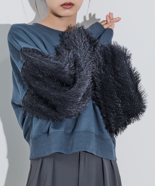 paravion(パラビオン)の「袖フリンジ切替スウェット(スウェット・レディース・ブルー/アイボリー・FREE)」の2枚目の写真