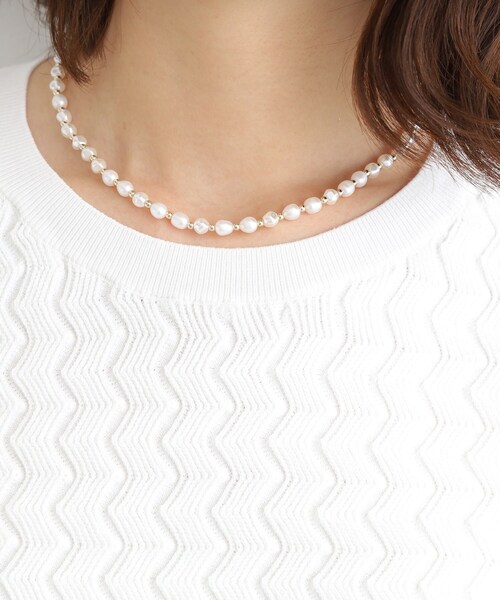 INDIVI（インディヴィ）の「◆【淡水パール】パールショートネックレス（ネックレス・レディース・シルバー系4/ゴールド系4・00）」の6枚目の写真