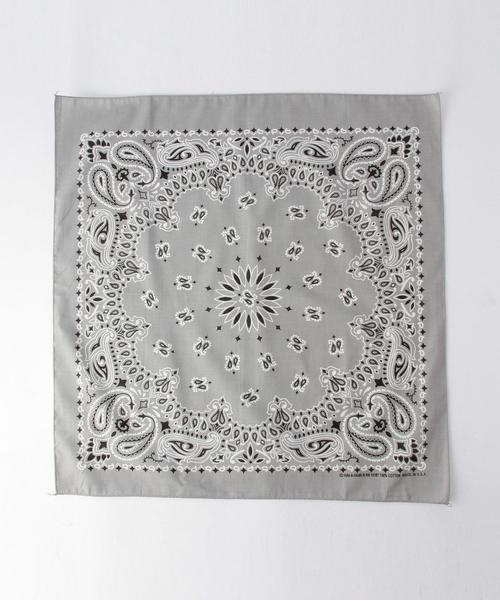 Another Edition(アナザーエディション)の「◆HAV A HANK◆バンダナ/HAV A HANK BANDANNA(バンダナ/スカーフ・レディース・ホワイト/ダークグレー/レッド/ネイビー/ベージュ/その他1/グレー/ワインレッド/イエロー/ライトグレー/ケリー・フリー)」の3枚目の写真