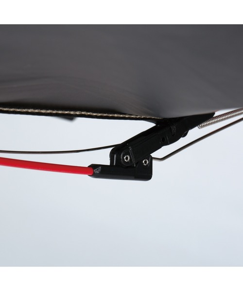 IZA(イーザ)の「IZA【耐風】 完全遮光100% メンズ 日傘 折りたたみ 晴雨兼用 Wpc. WIND RESISTANCE(折りたたみ傘・レディース・ネイビー/ベージュ/ブラック/オフホワイト/グレー/シルバー/ホワイト×ブラック/ベージュ系その他/ホワイト×ライトグレー・FREE)」の10枚目の写真