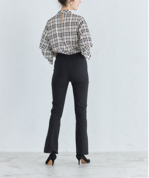 tocco closet（トッコ　クローゼット）の「裾パール付きウエストスカラップカットパンツ（その他パンツ・レディース・ブルー/ブラック・M）」の3枚目の写真