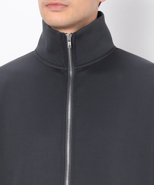 COMME CA ISM(コムサイズム)の「【セットアップ対応】ファンクショナルジャージ ジップアップブルゾン(ブルゾン・メンズ・チャコール/ブラック・M/L)」の14枚目の写真