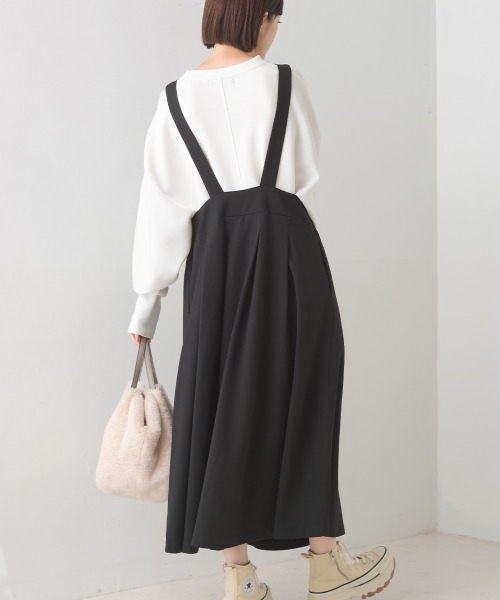 OMNES（オムネス）の「綾織ストレッチサロペットタックスカート（サロペット/オーバーオール・レディース・ブラック/ベージュ・FREE）」の21枚目の写真