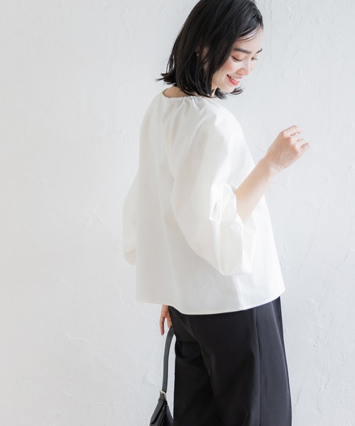 coca(coca)(コカ)の「パリフワVネックブラウス(シャツ/ブラウス・レディース・ブラック/ホワイト・L/M)」の6枚目の写真