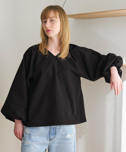 coca(coca)(コカ)の「パリフワVネックブラウス(シャツ/ブラウス・レディース・ブラック/ホワイト・L/M)」の12枚目の写真